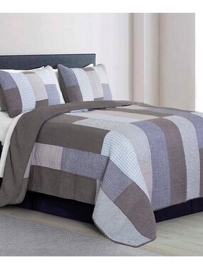 Gray Patchwork  king 3 piece Quilt Set